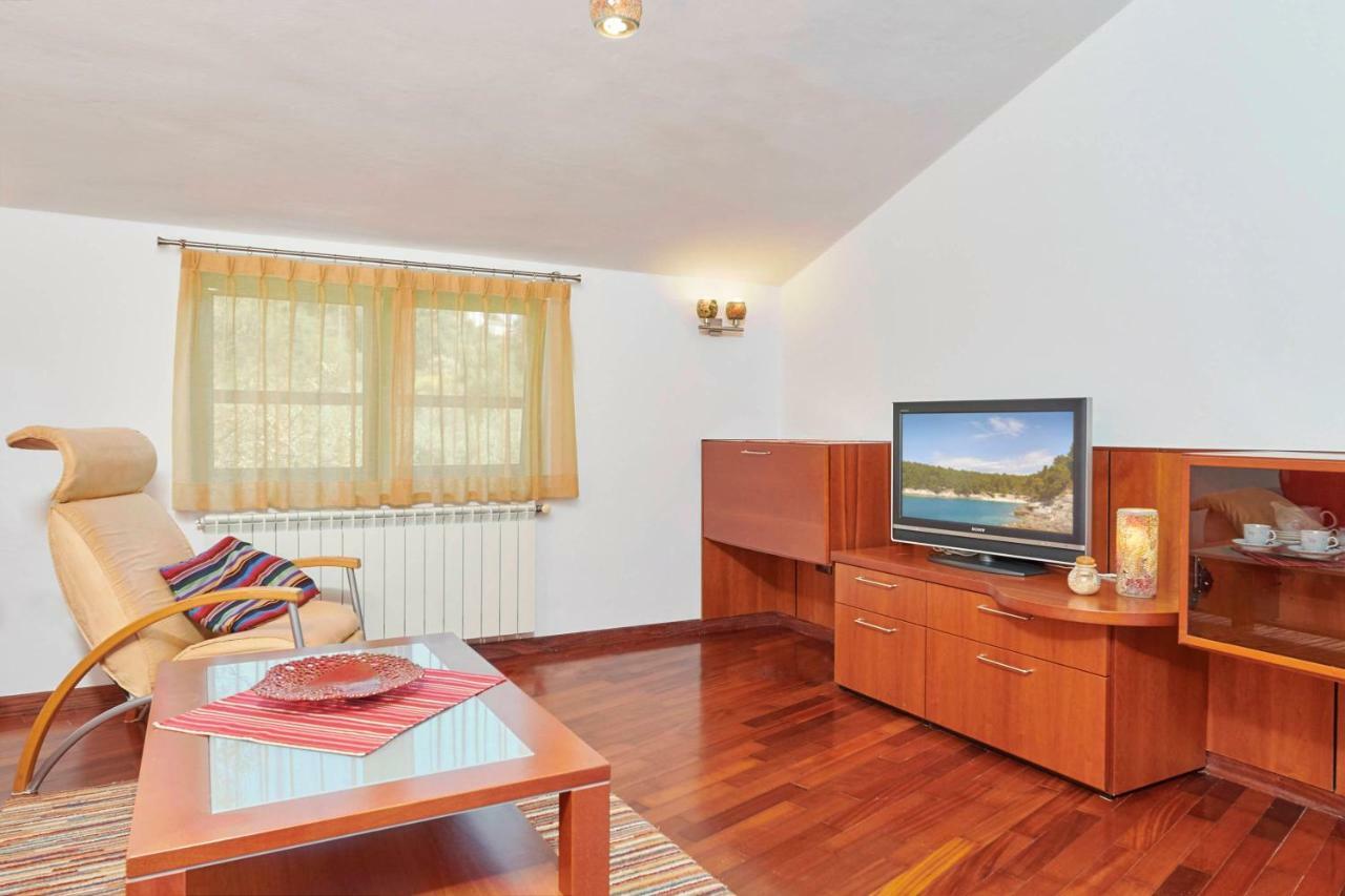 Villa Giardina Apartments Vinkuran Exteriér fotografie